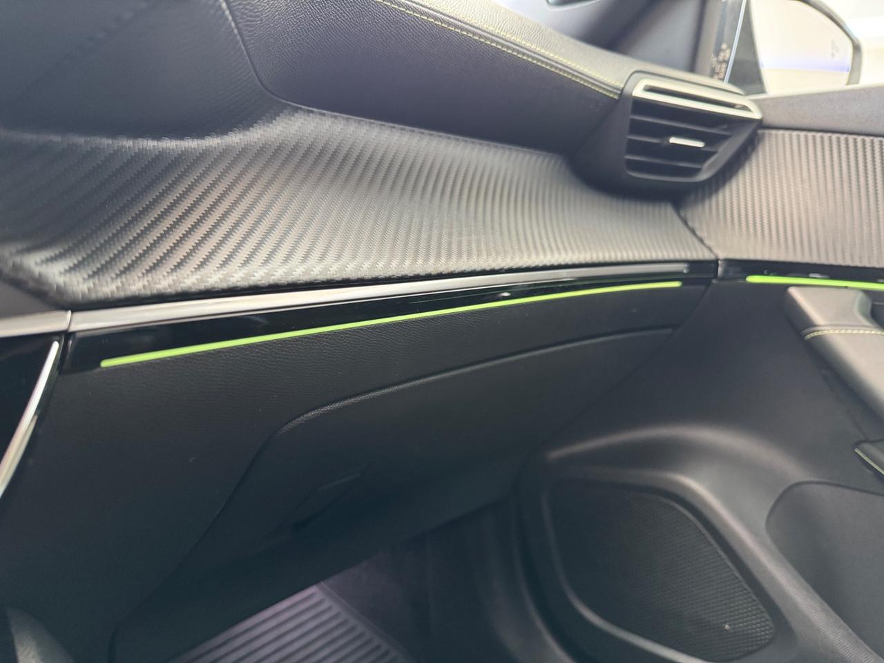 Peugeot 2008 BlueHDi 130 S&S EAT8 GT