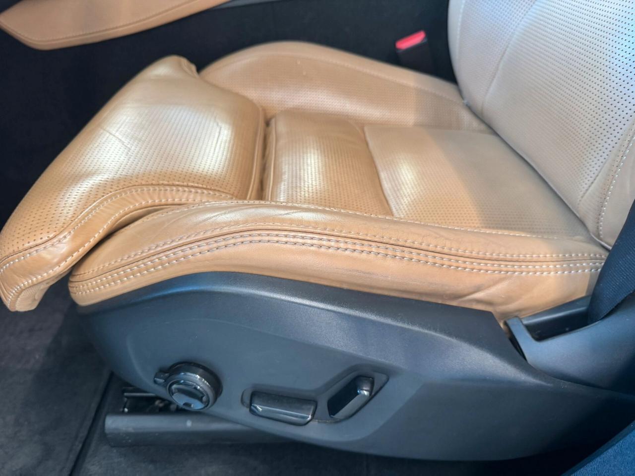 Volvo XC 90 XC90 B5 (d) AWD Geartronic 7 posti Inscription