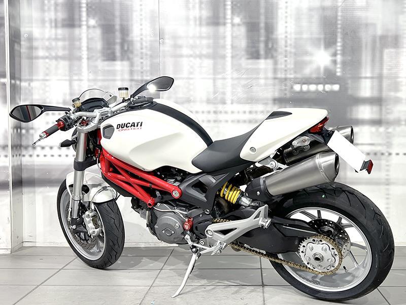 Ducati Monster 1100
