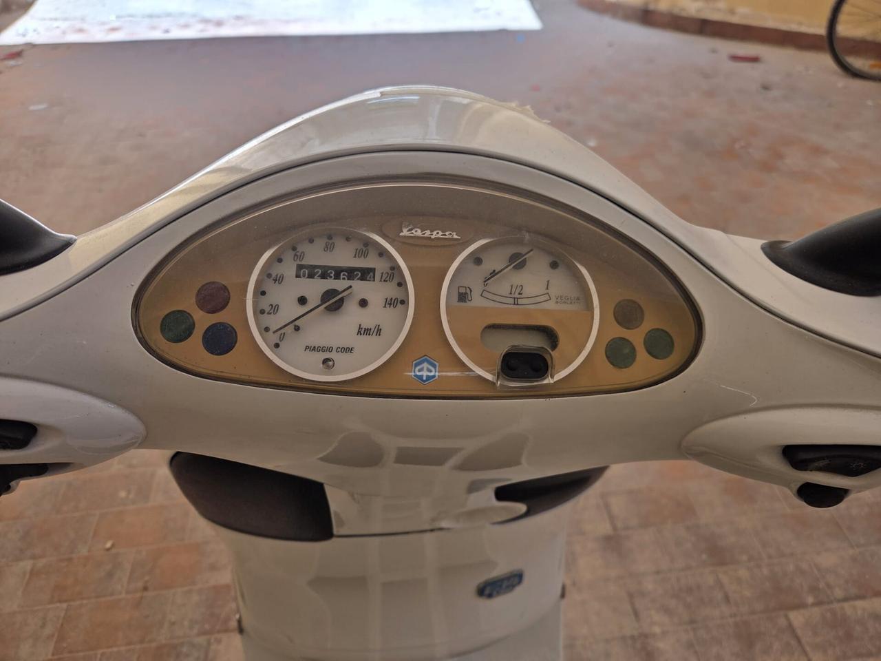 Piaggio Vespa 150 ET4