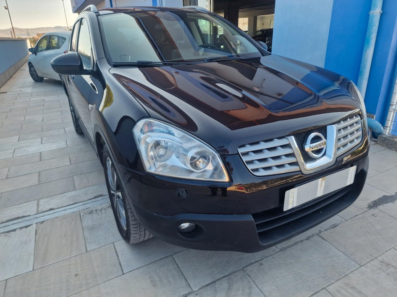 Nissan Qashqai 2.0 dCi DPF 4WD Tekna