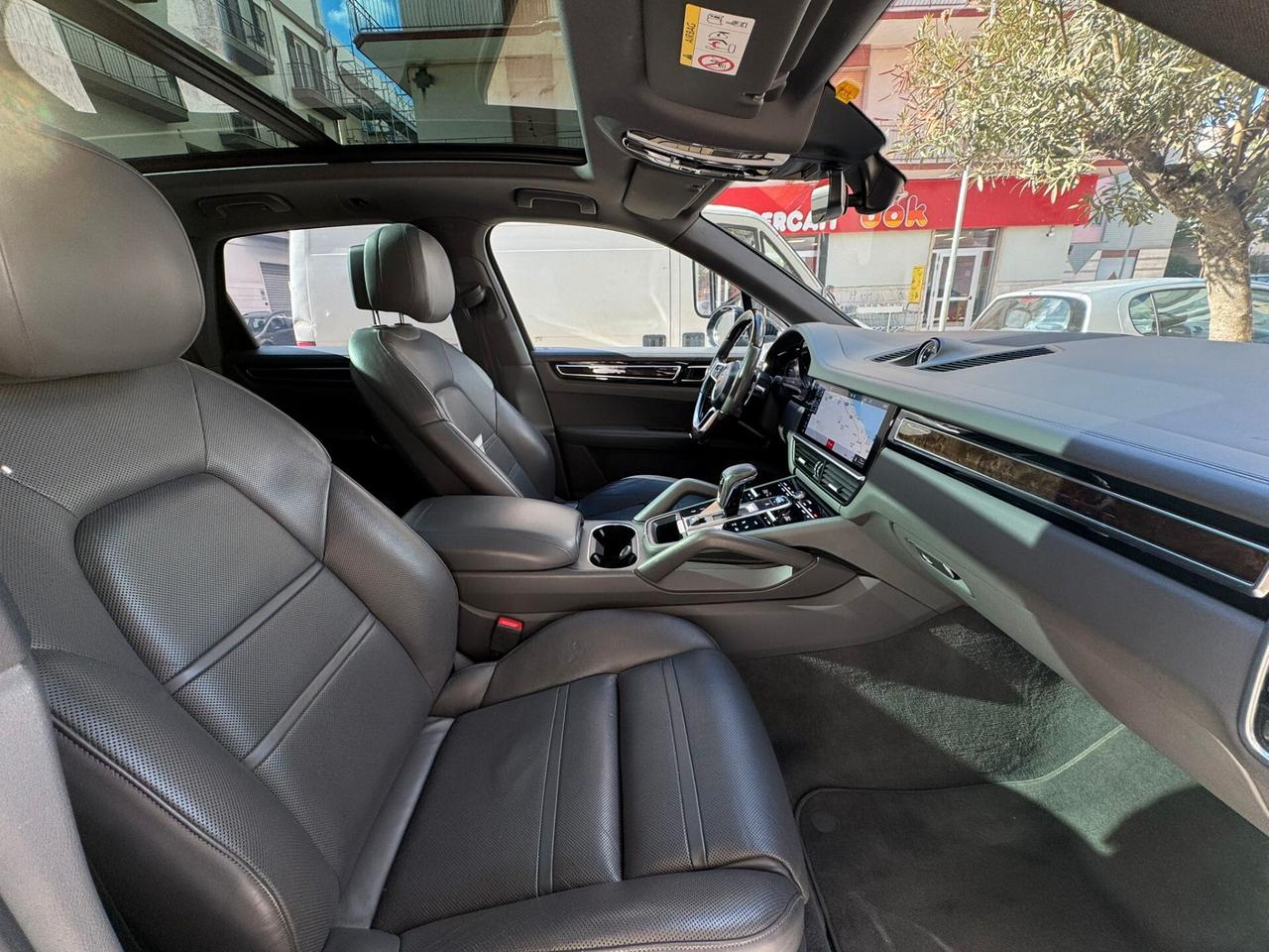 Porsche Cayenne 3.0 V6 E-Hybrid