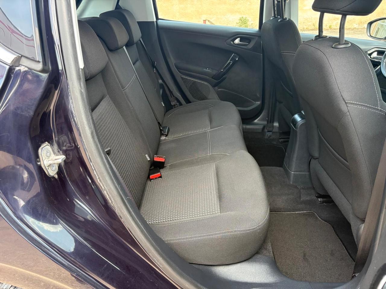 Peugeot 208 1.6 BlueHDi 100CV 5 porte Allure