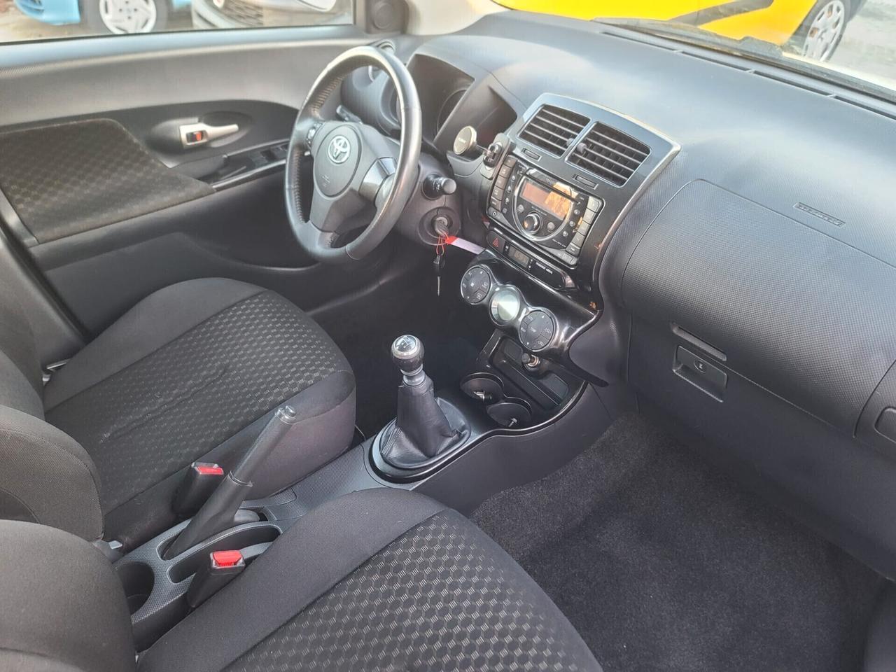 Toyota Urban Cruiser 1.4 D-4D Active 4x4