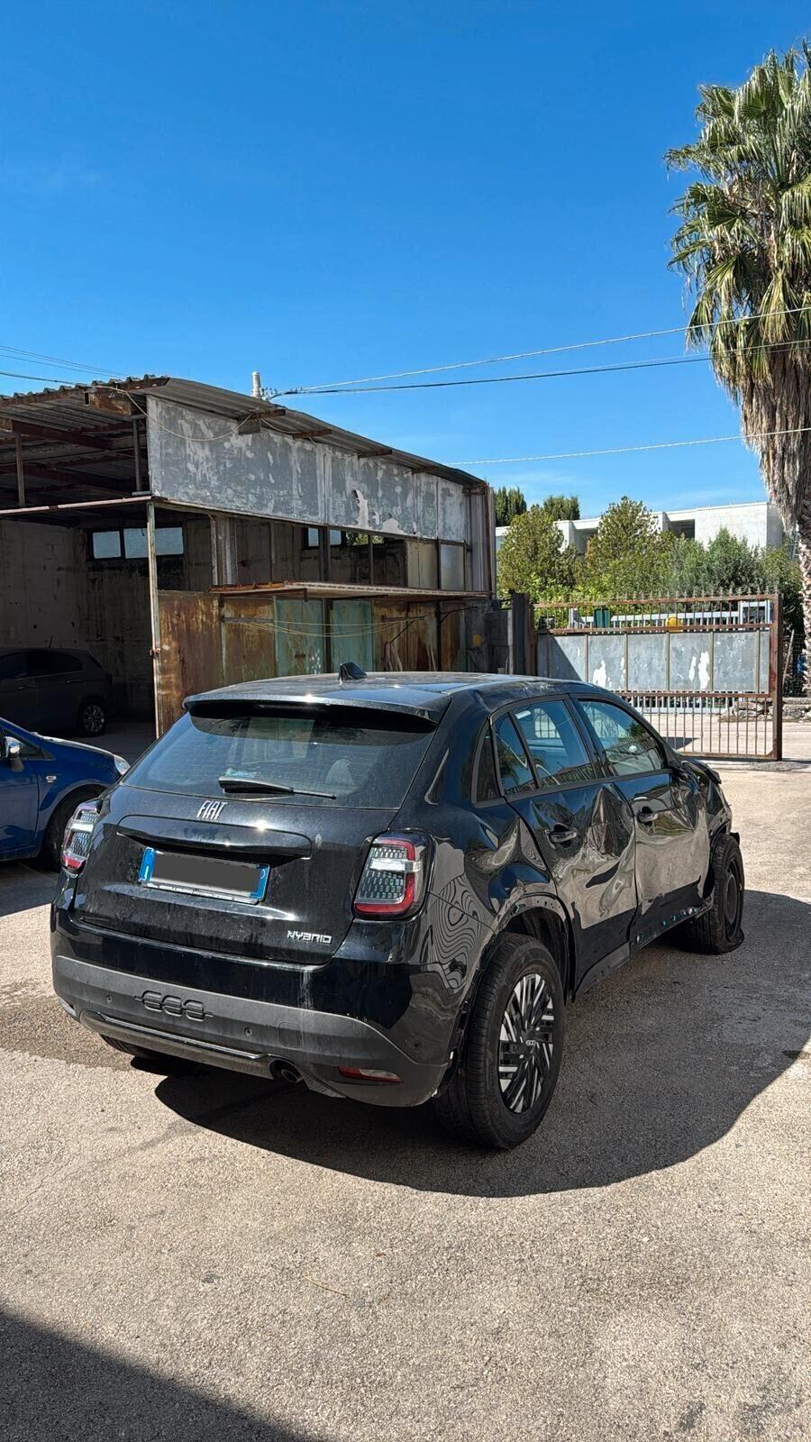 Fiat 600 Turbo 1.2 Hybrid 100 CV DCT MHEV “La Prima”