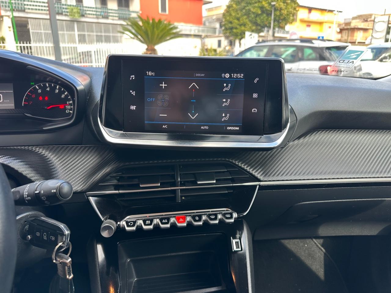 Peugeot 2008 PureTech 100 S&S Active