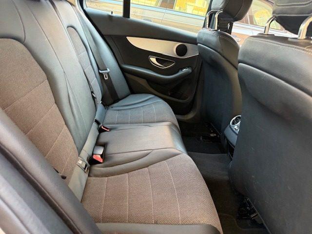 MERCEDES-BENZ C 220 d Auto Premium