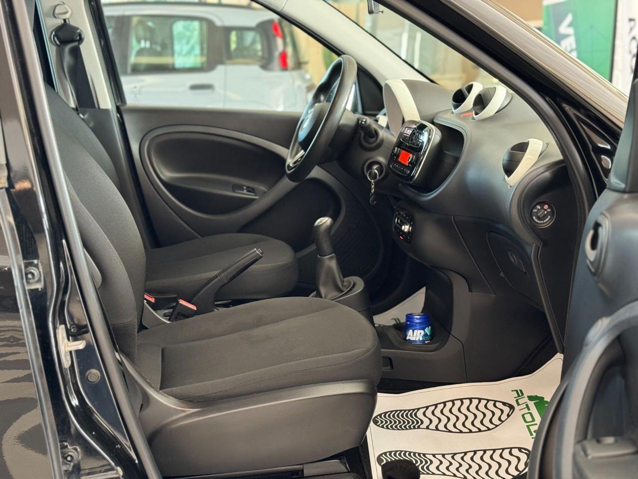 SMART ForFour 70 1.0 Passion Manuale Uni PRo