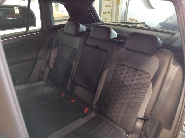 VOLKSWAGEN Tiguan 2.0 TDI 150 CV DSG R-Line 19"