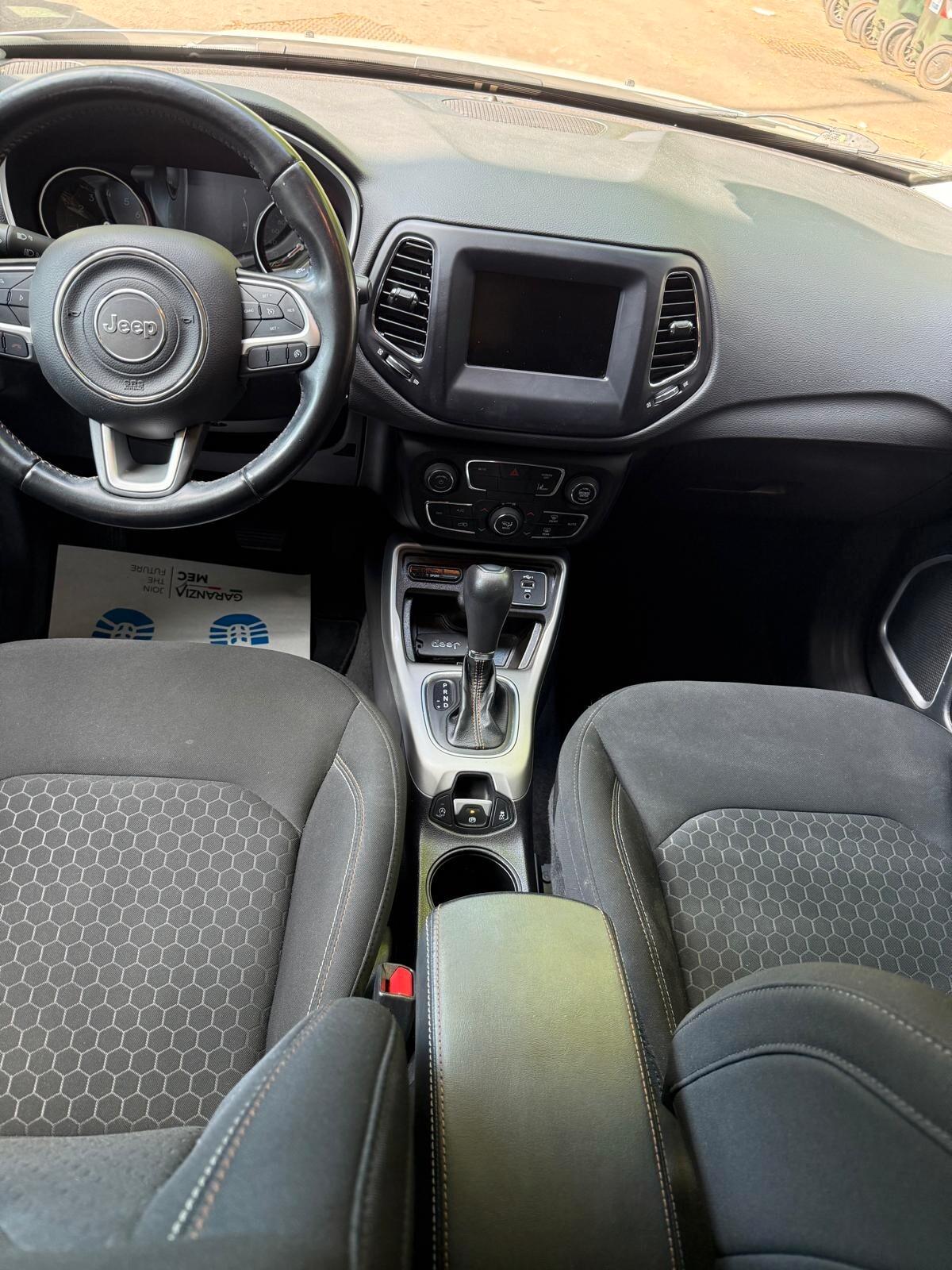 Jeep Compass 1.3 Turbo T4 2WD Business