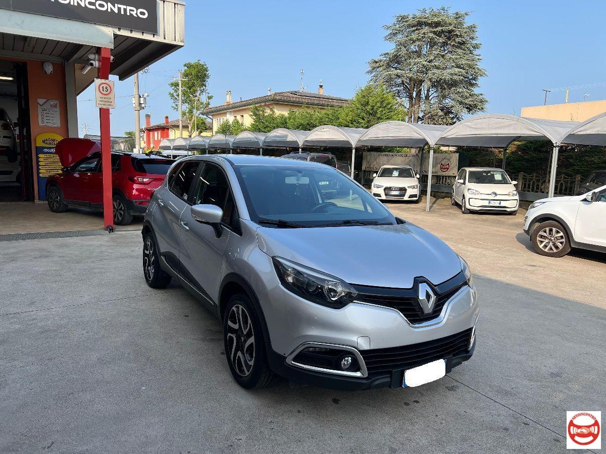 RENAULT - Captur 0.9 tce Live s&s 90cv