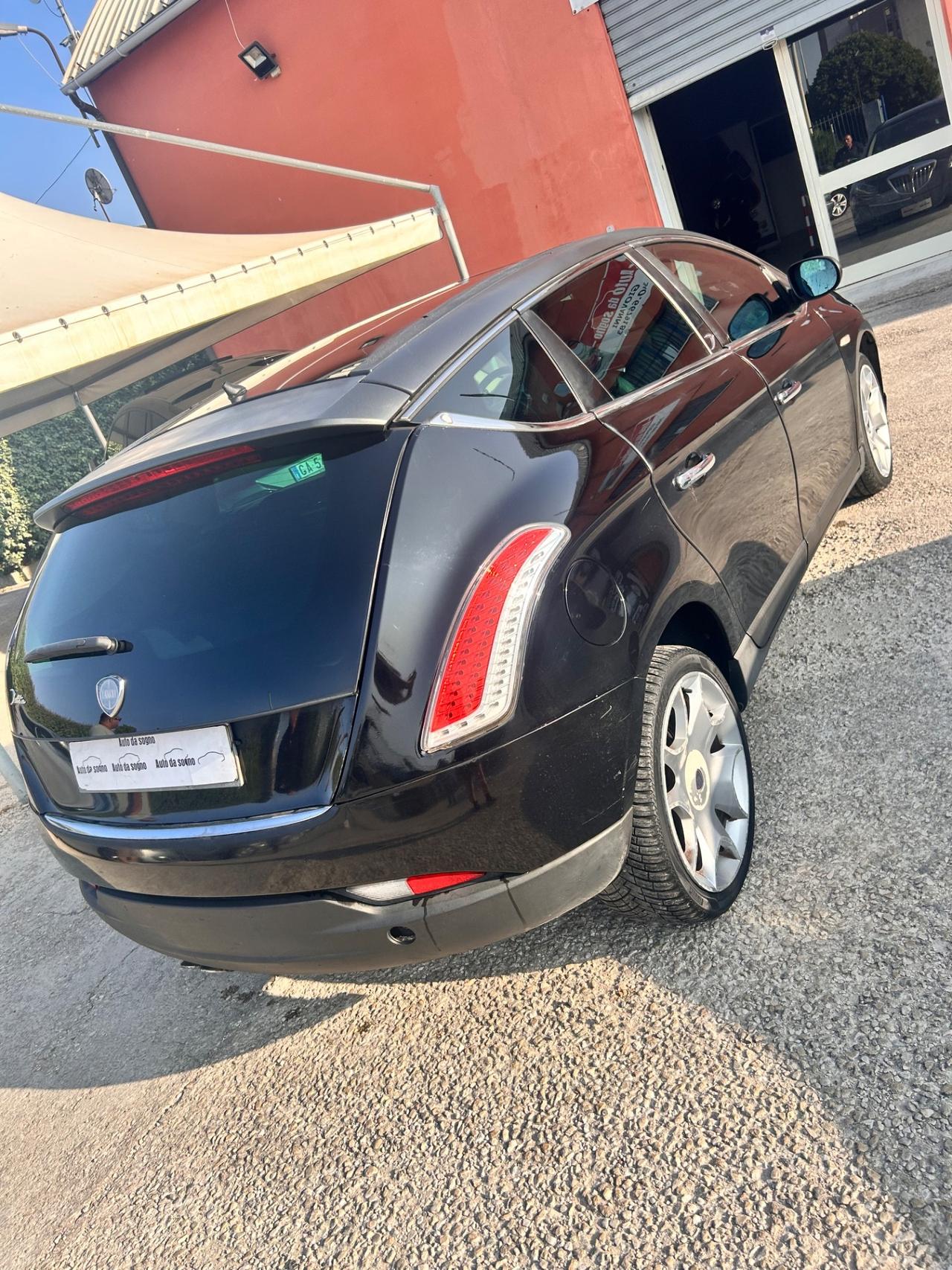 Lancia Delta 1.9 MJT Twinturbo DPF Platino