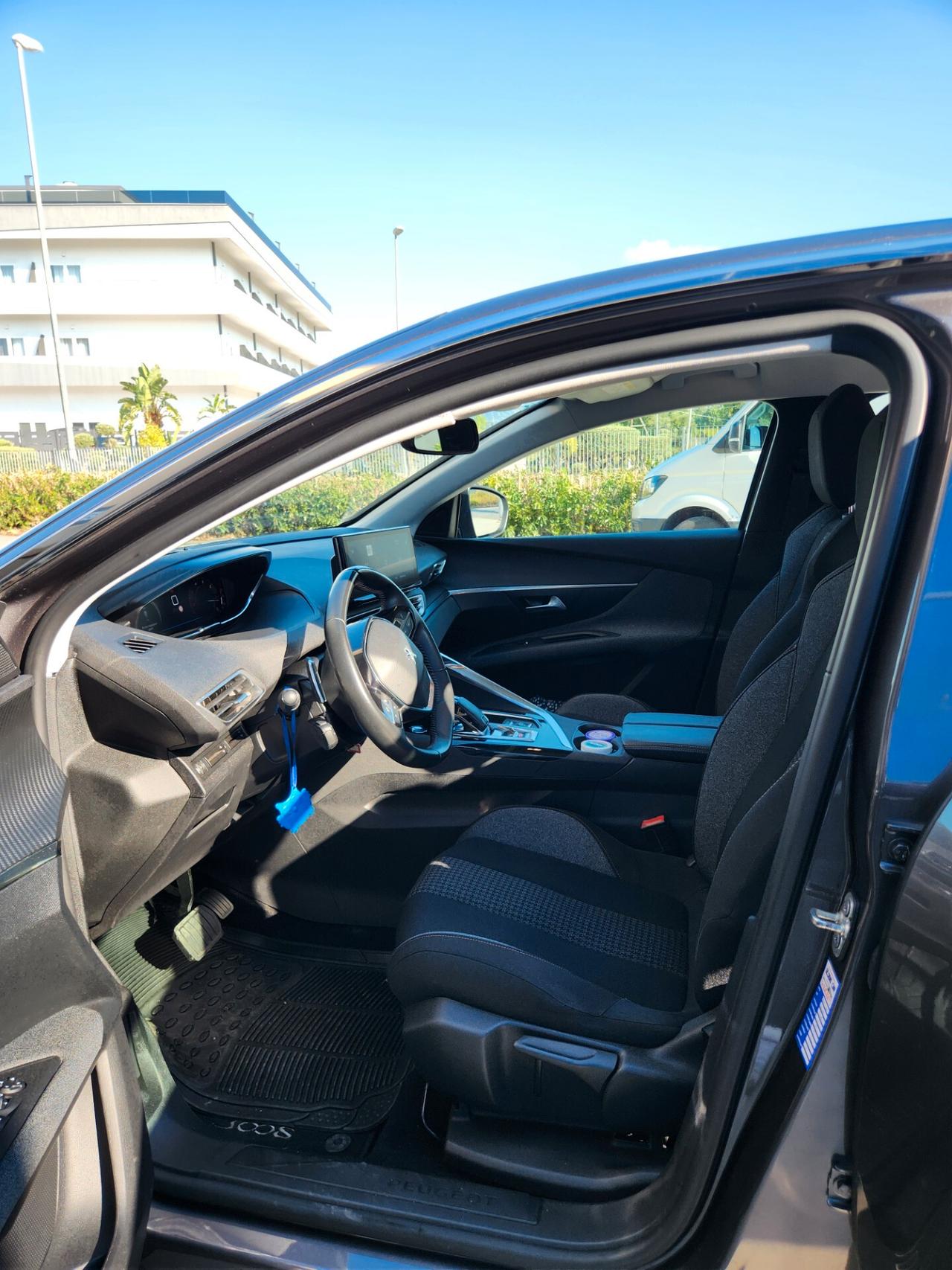 Peugeot 3008 BlueHDi 130 S&S Active