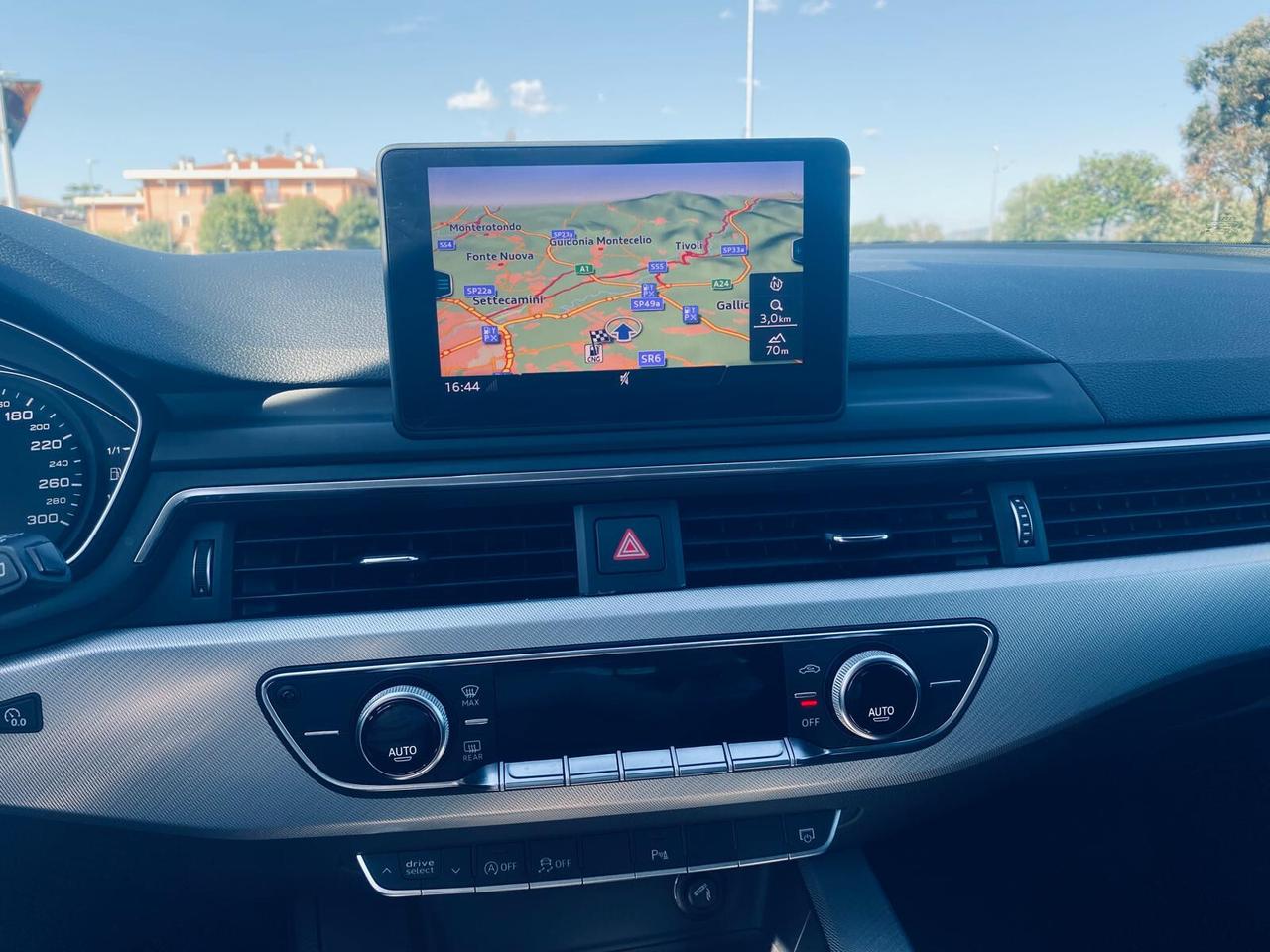 Audi A4 Avant 40 TFSI S tronic line edition