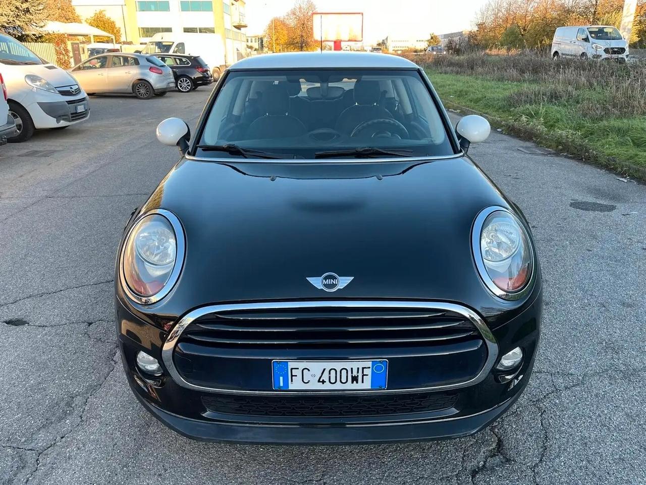 Mini Cooper D 1.5 3p auto