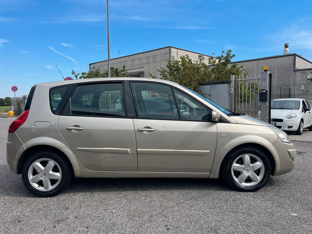 Renault Scénic 1.6 16V GPL