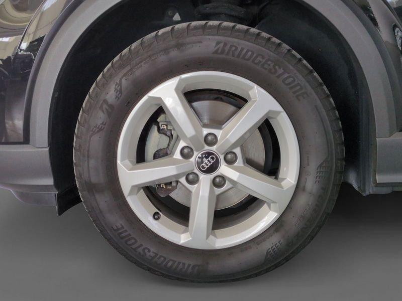 Audi Q2 2.0 30 TDI BUSINESS S TRONIC