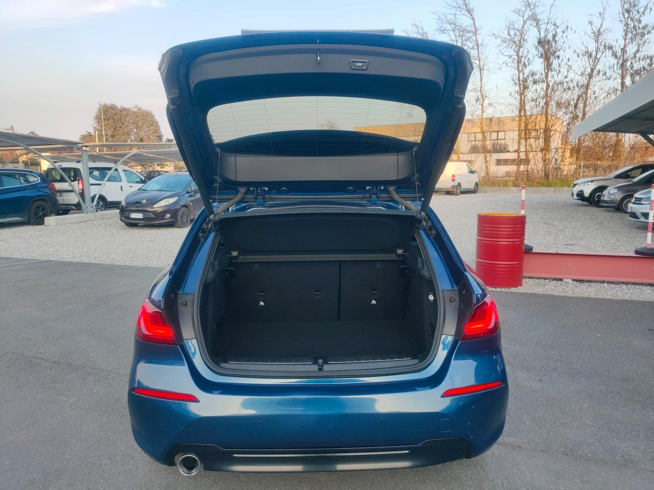 Bmw 116 116d 5p. Sport automatico neopatentati