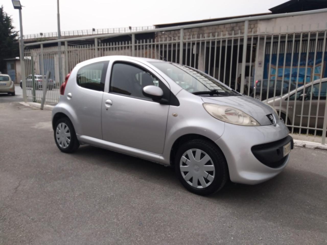 Peugeot 107 1.0 68CV 5p. Desir