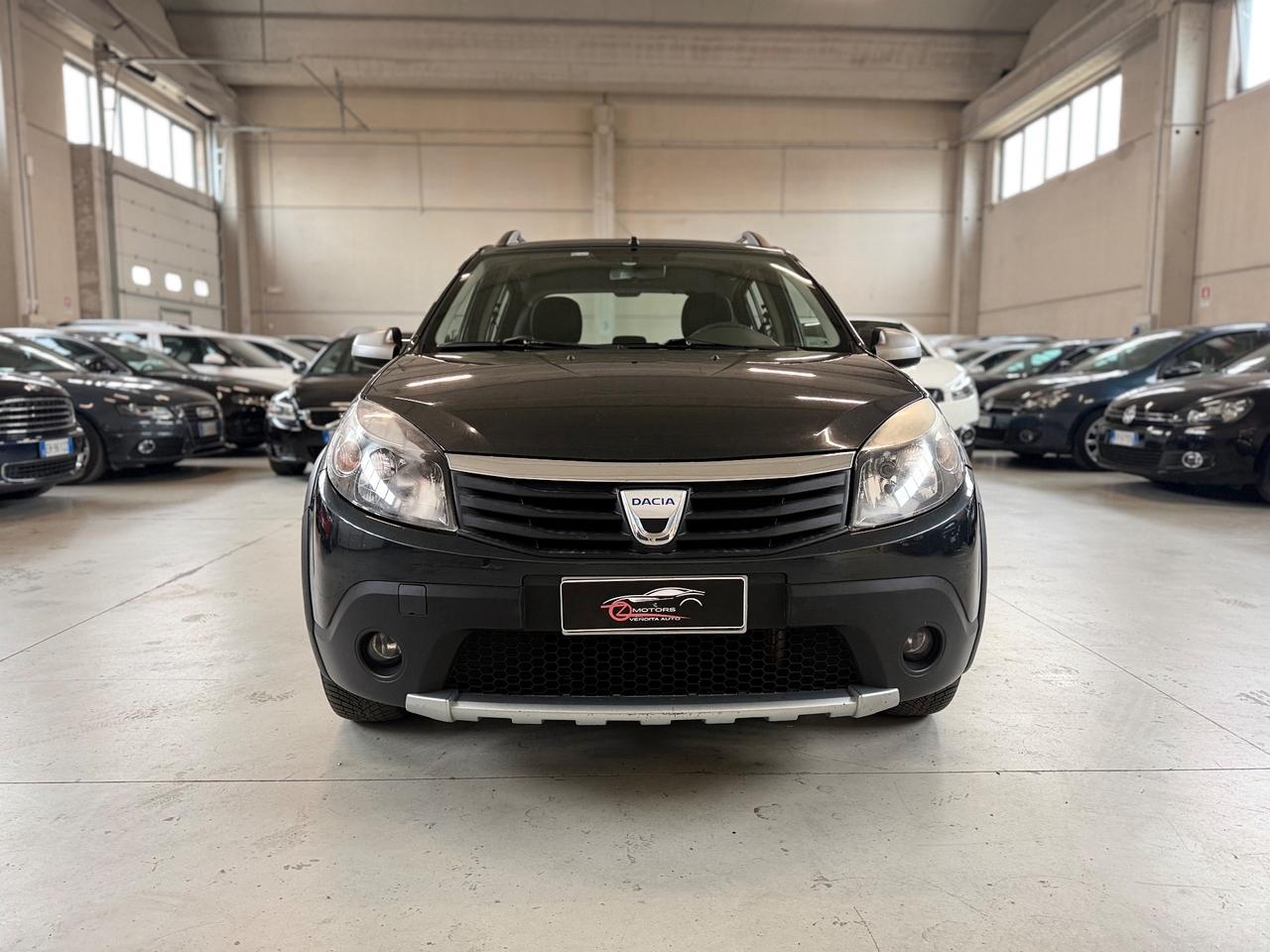 Dacia Sandero Stepway 1.6 8V GPL 85CV NEOPATENTATI