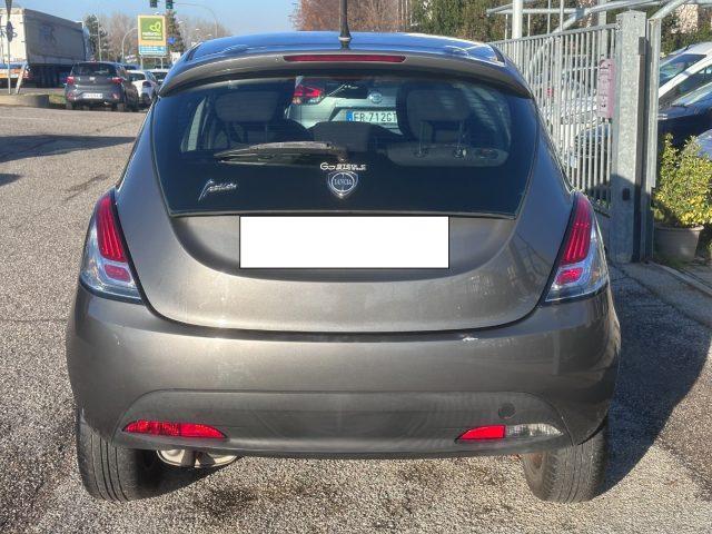 LANCIA Ypsilon 1.2 69 CV 5 porte S&S Silver