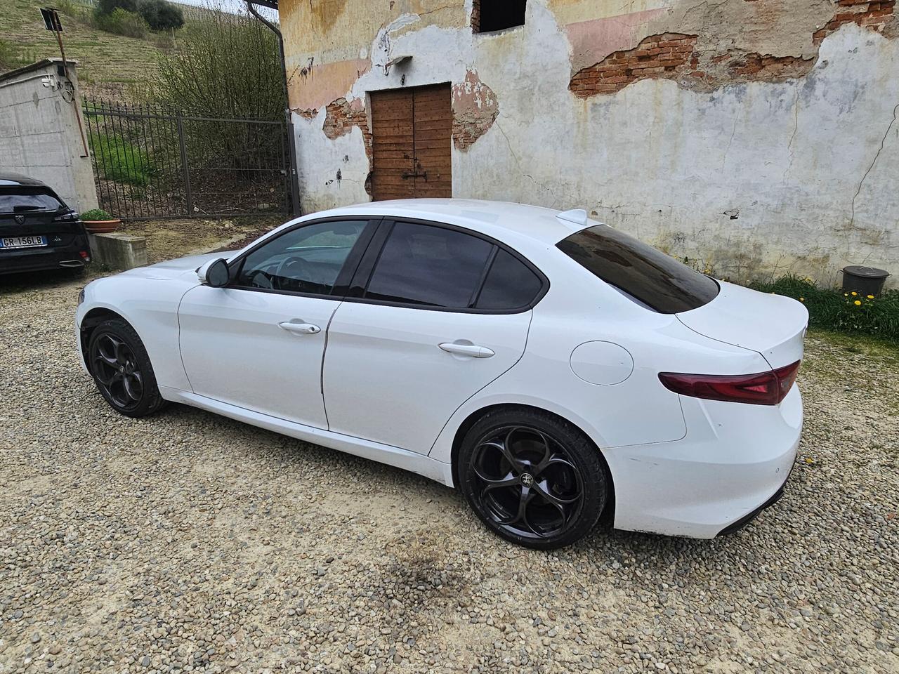 Alfa Romeo Giulia 2.2 Turbodiesel 210 CV AT8 AWD Q4 Veloce