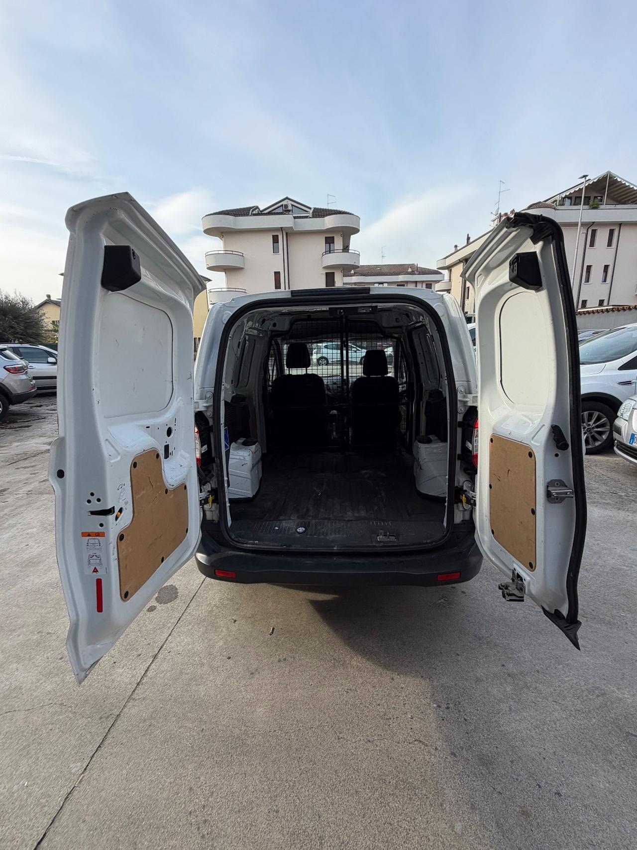 Ford Tourneo Courier 1.5 TDCI 100 CV S&S Plus