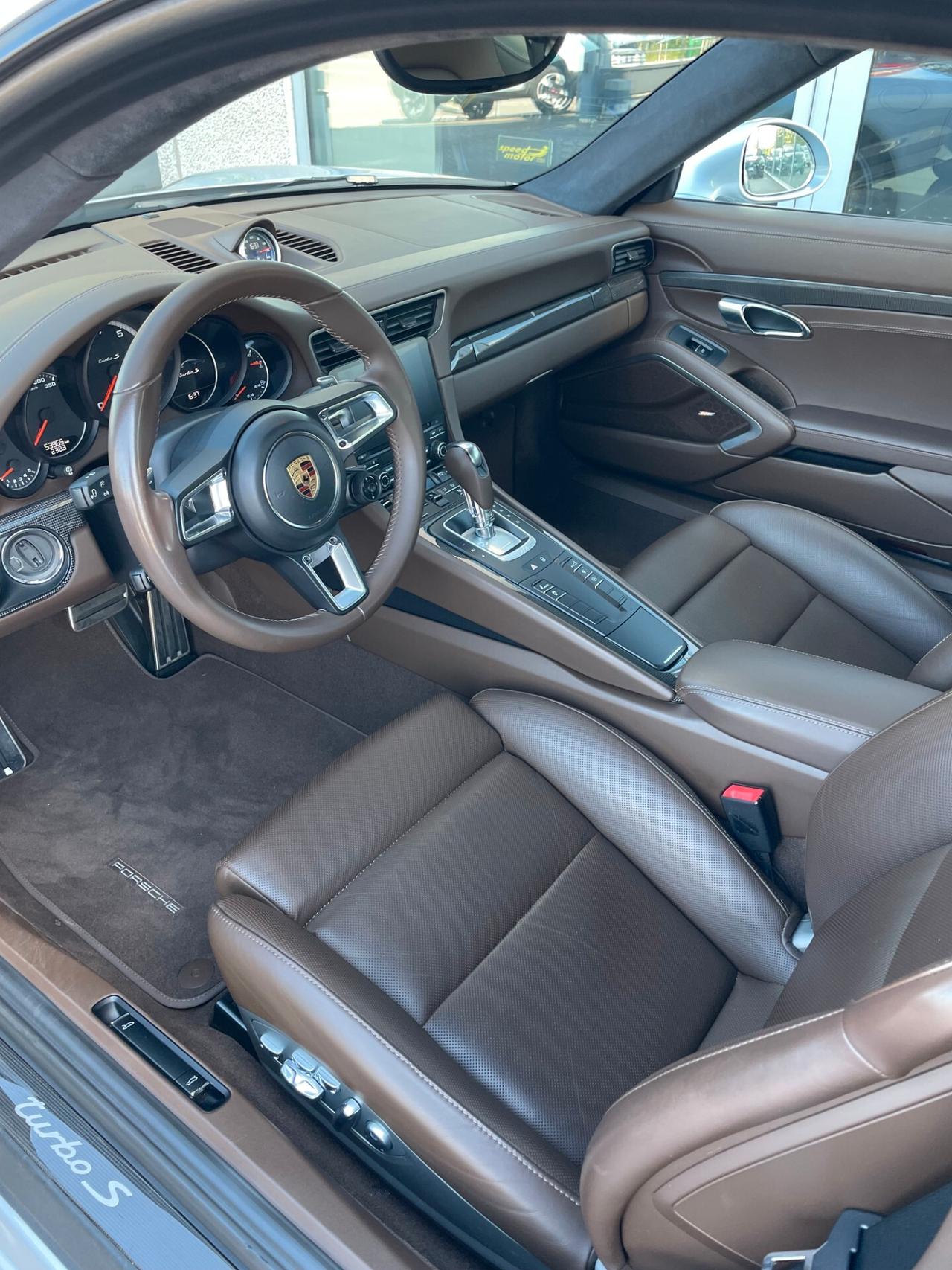 Porsche 911 3.8 Turbo S Coupé PCCB e Lift System