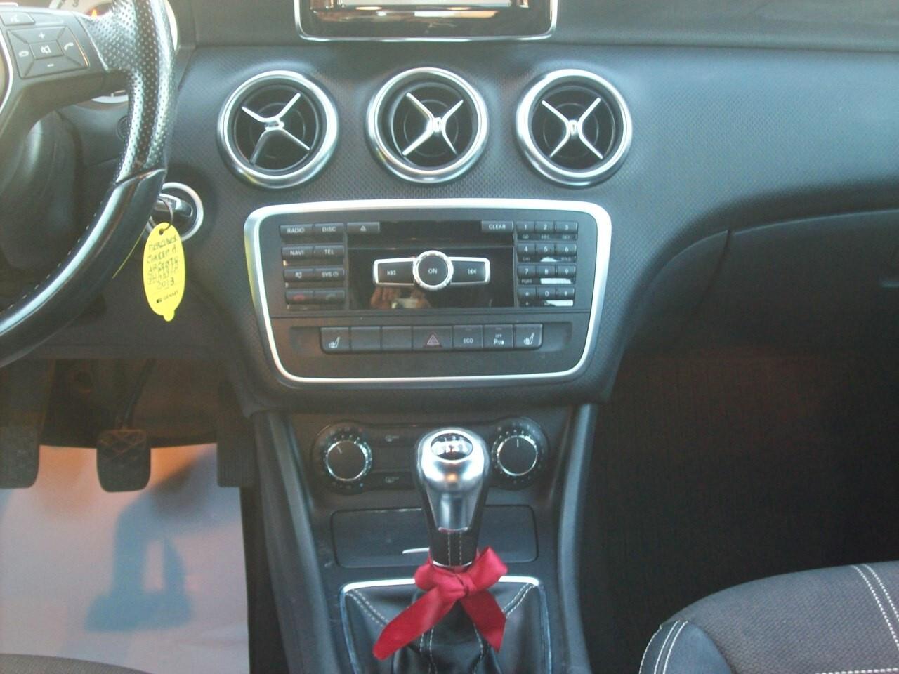 MERCEDES A 200 CD CV.136 PREMIUM "2013"