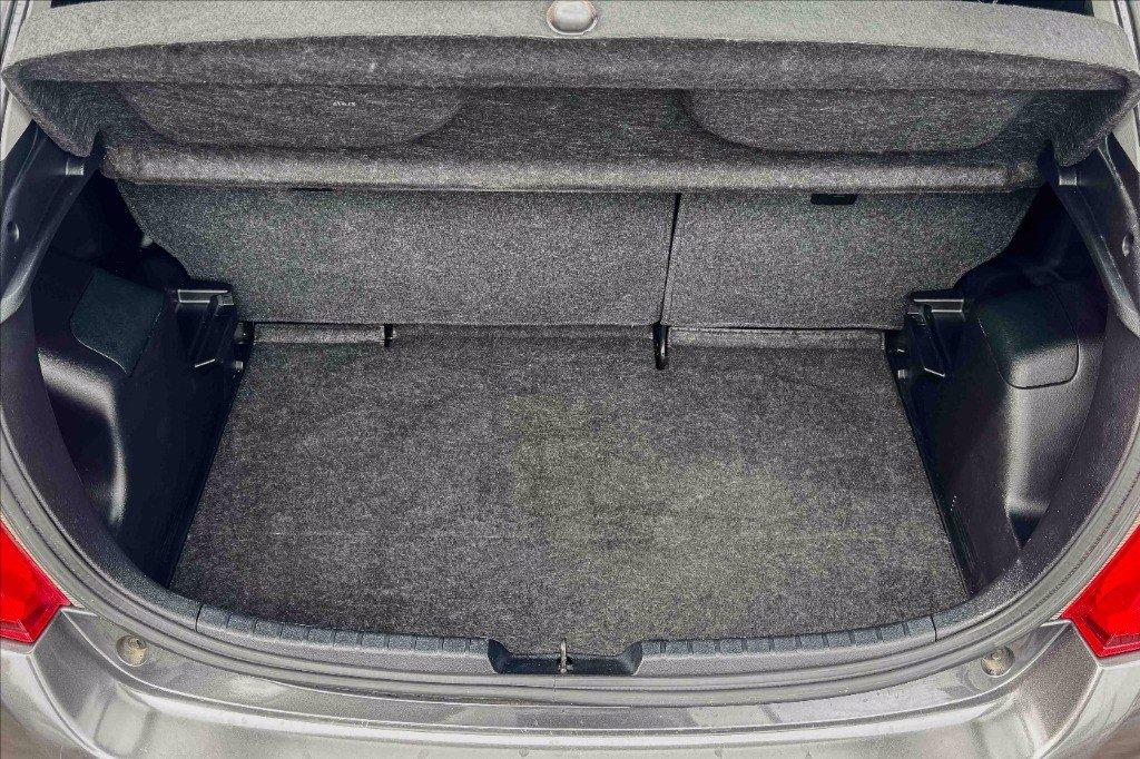 TOYOTA Yaris 5p 1.0 del 2012