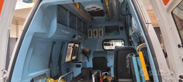 Ambulanza 4x4 vw t5 -2010- motore nuovo
