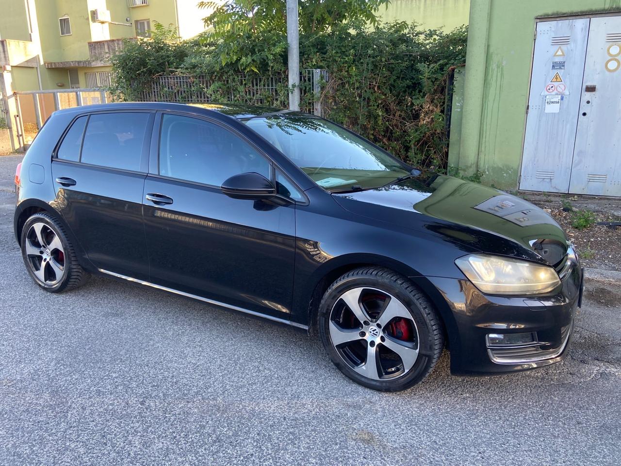 Volkswagen Golf 2.0 TDI 5p. Highline BlueMotion Technology