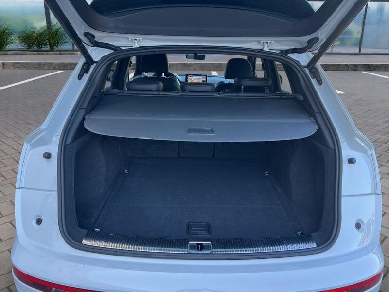 Audi Q5 Q5 SPB 40 TDI quattro S tronic Identity Black