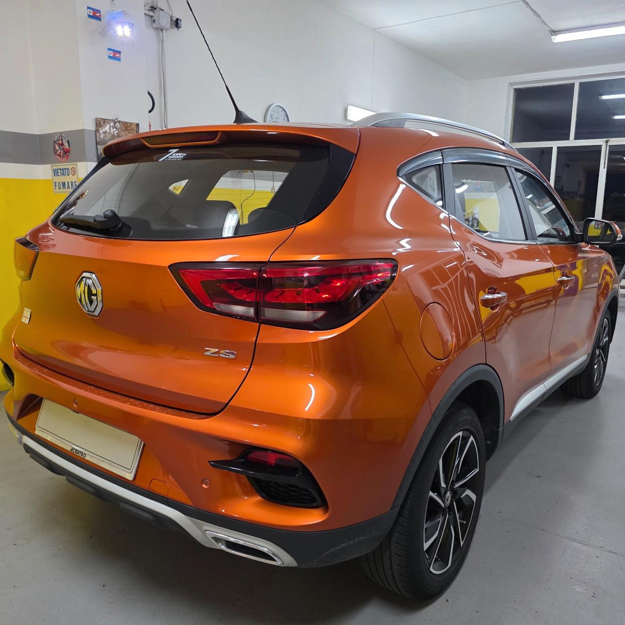 Mg ZS 1.5 VTi-tech Luxury AZIENDALE