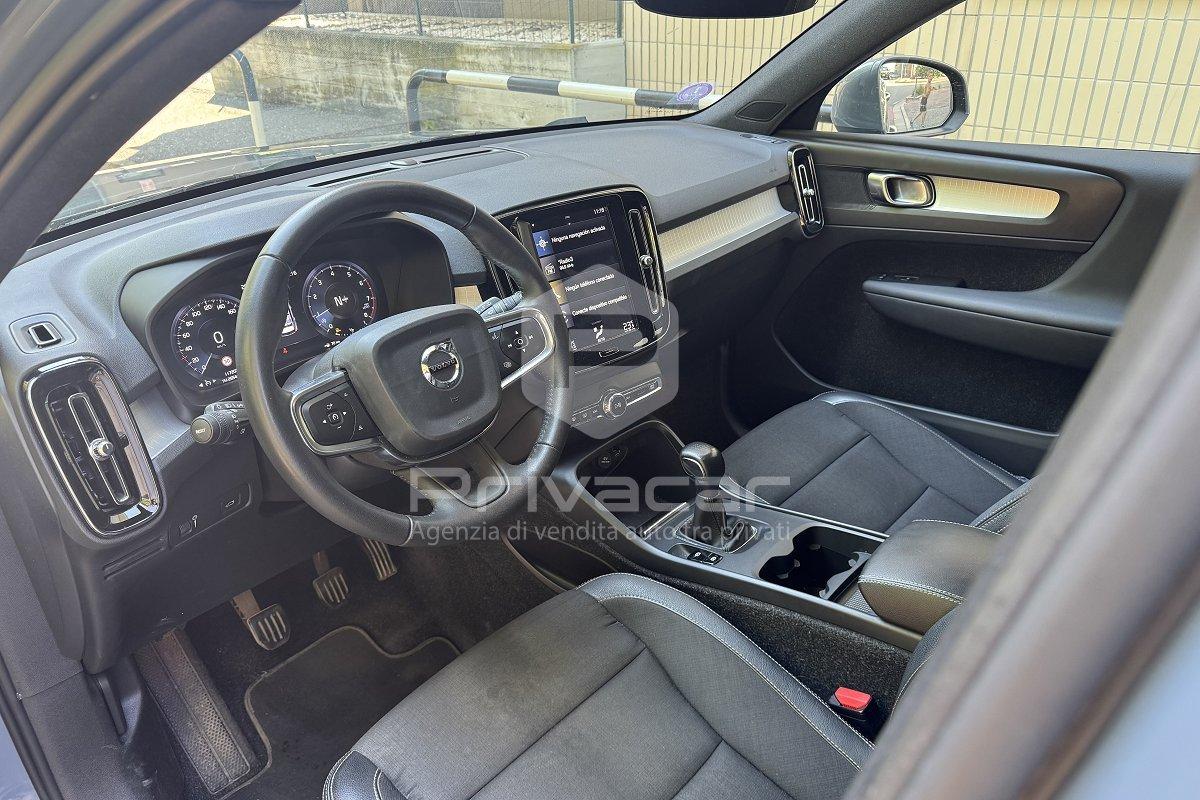 VOLVO XC40 T3 Momentum