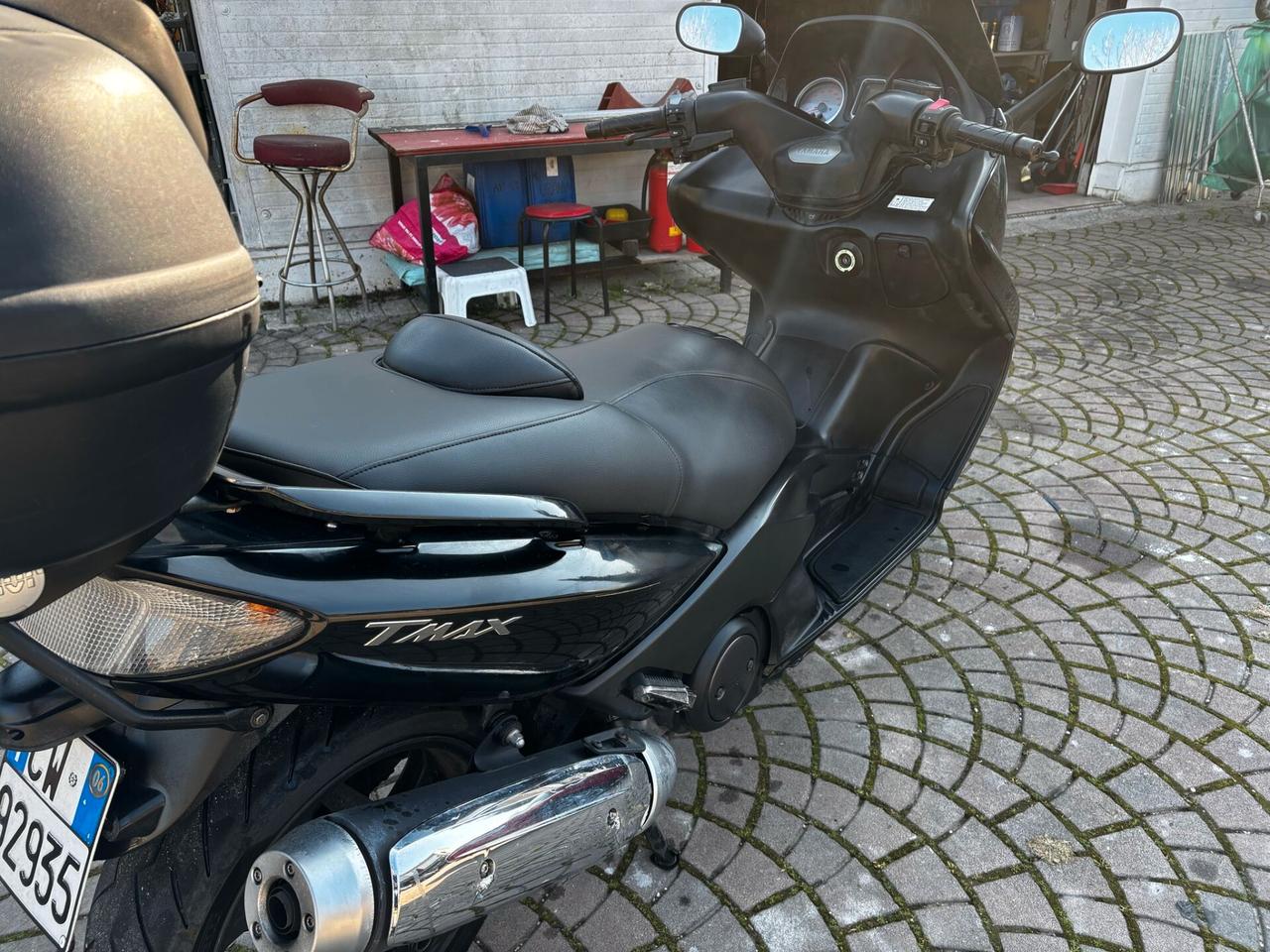 YAMAHA TMAX 500 NERO BELLISSIMO PERMUTABILE