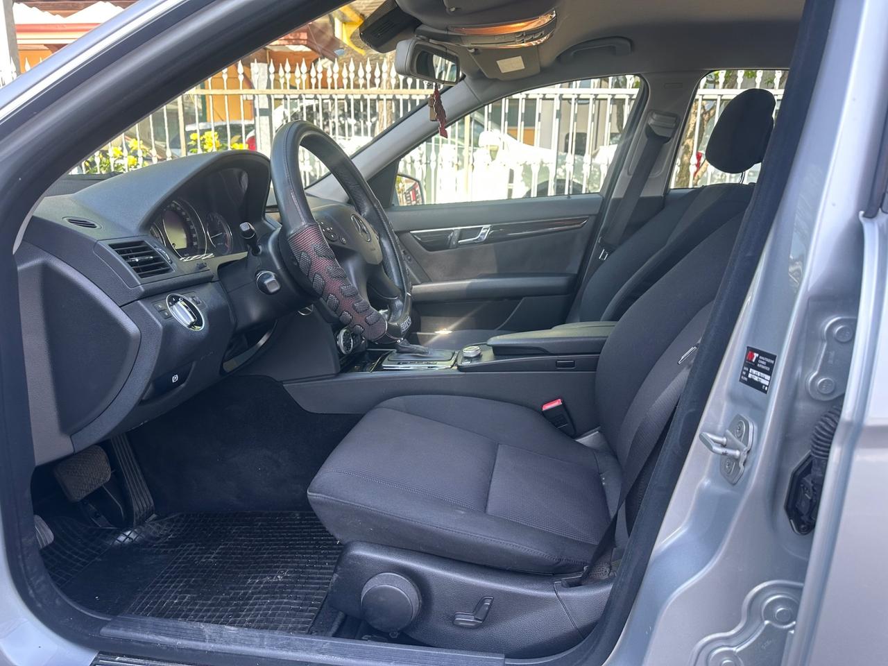 Mercedes-benz C 220 CDI BlueEFFICIENCY Avantgarde