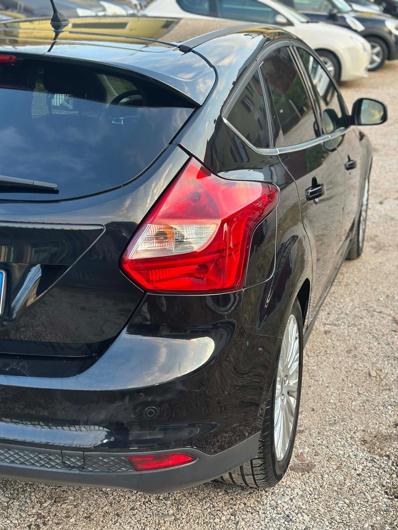 Ford FOCUS 1.6 TDCi 115 CV TITANIUM NAVI FULLOPT KMCERT