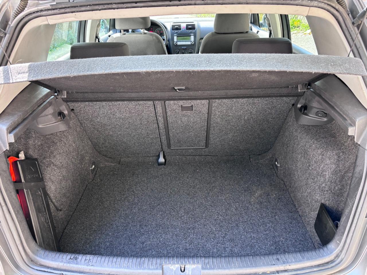 Volkswagen Golf 1.6 16V FSI 5p. Sportline