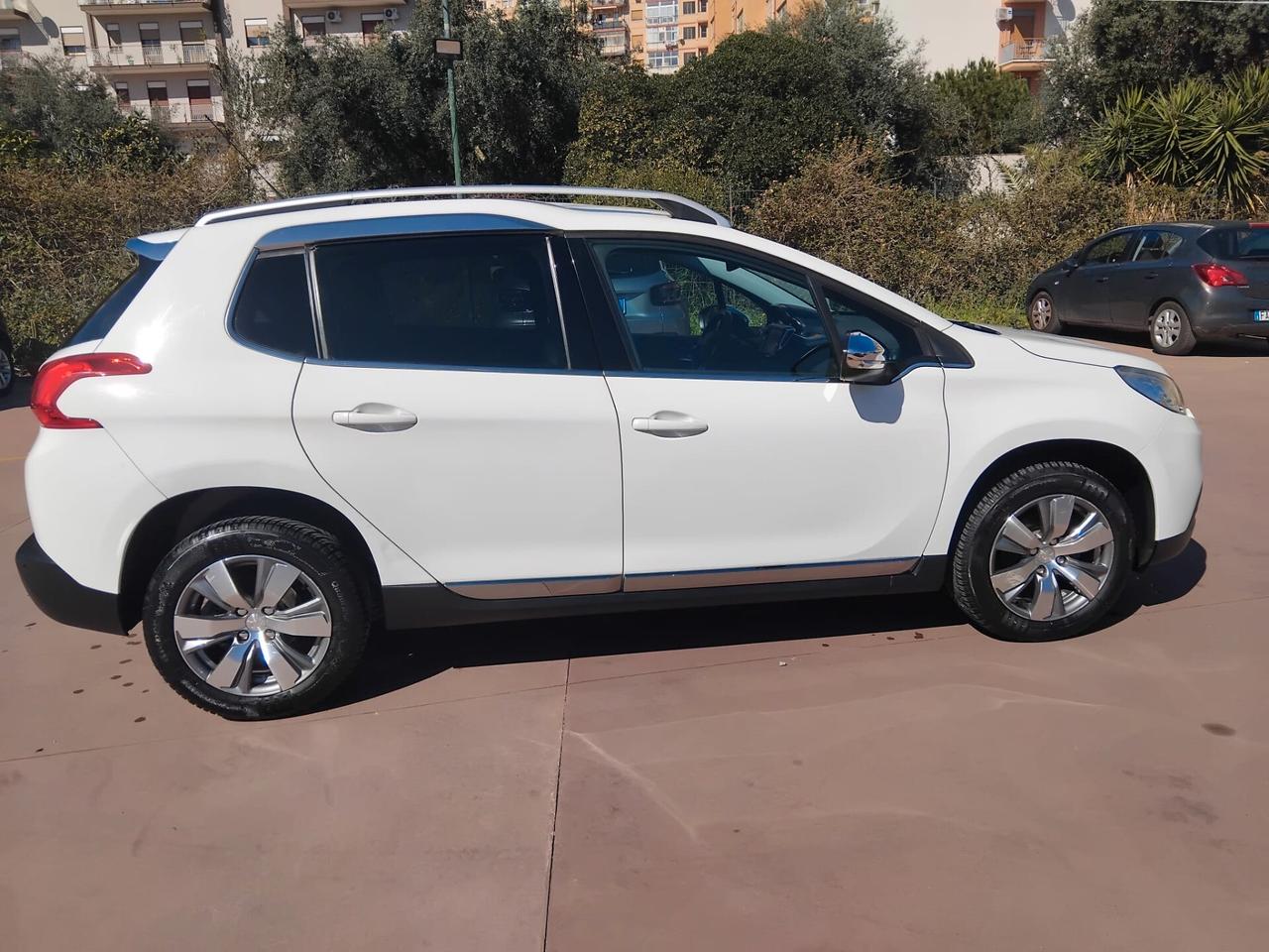 PEUGEOT 2008 ALLURE 2015 CON GARANZIA