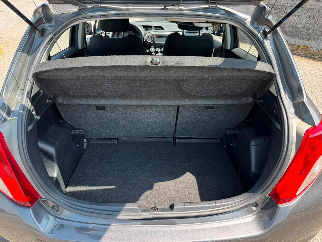 Toyota Yaris 1.0 5 porte Lounge - 2012 - 115.000 km