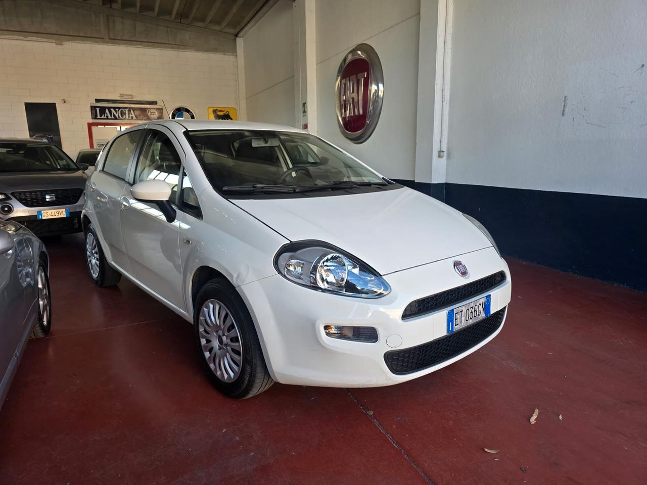 Fiat Punto 1.4 S&S 8V Dualogic 5 porte RACING