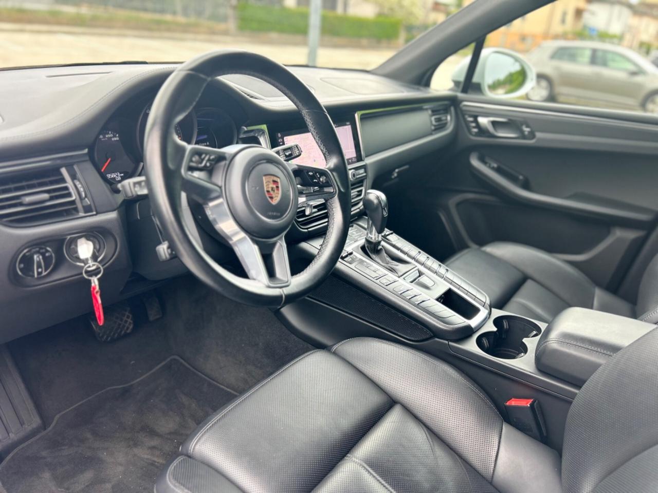 Porsche Macan 2.0 245cv