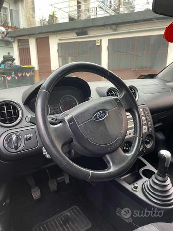 FORD Fiesta 1.2 /euro4 benz/Ok neo Patentati