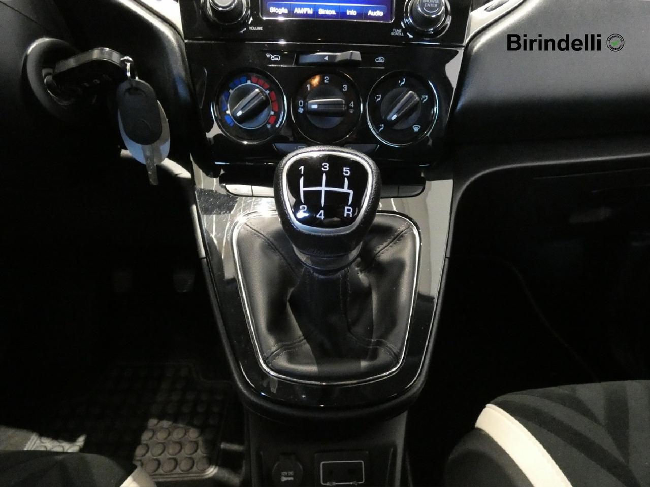 LANCIA Ypsilon 3ª serie - Ypsilon 1.2 69 CV 5 porte Gold