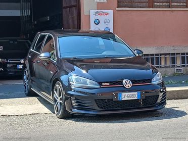 VOLKSWAGEN Golf GTD 2.0 TDI 5p. BMT