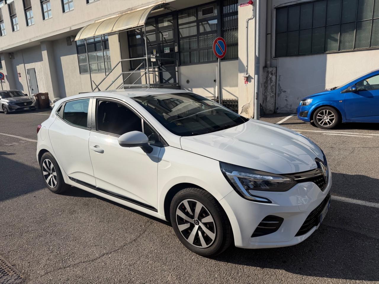 Renault Clio Full Hybrid E-Tech 140 CV 5 porte Intens