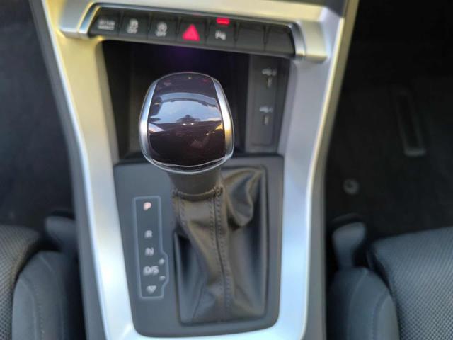 AUDI Q3 SPB 35 TFSI S tronic Identity Black Sline