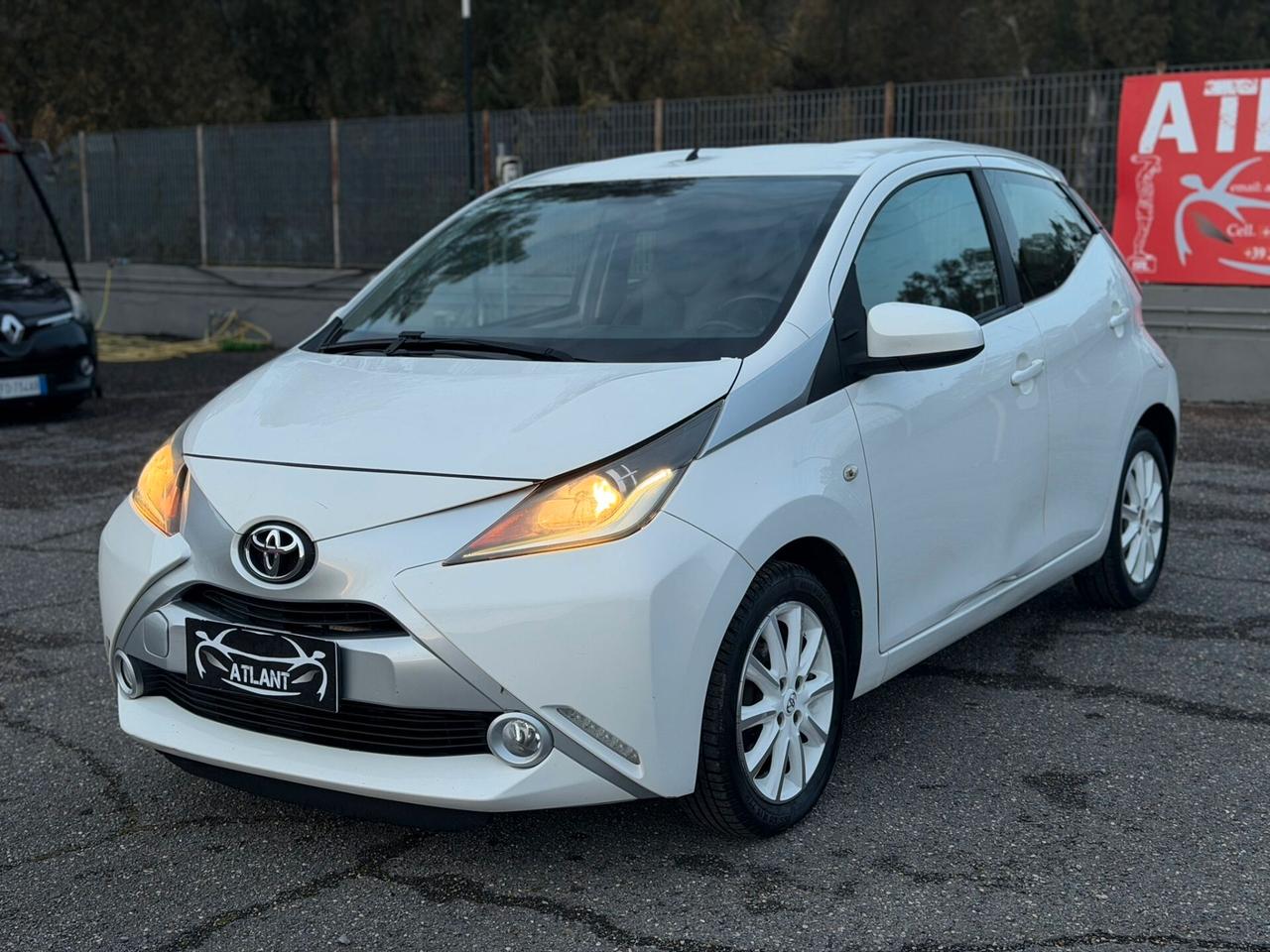 Toyota Aygo 1.0 VVT-i 69 CV 5 porte x-wave