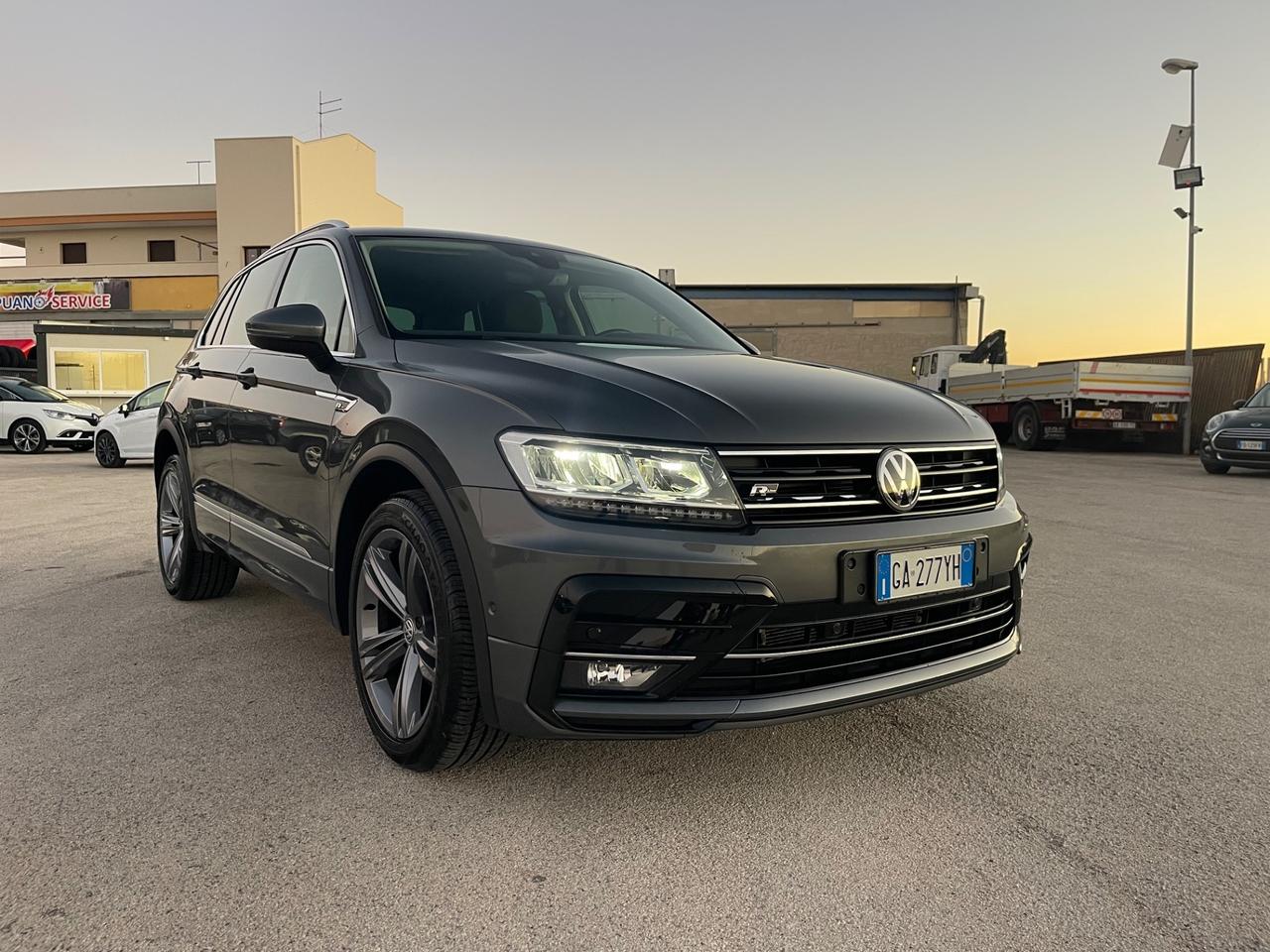 VOLKSWAGEN TIGUAN 2.0 TDI 150 DSG 4MOTION R-LINE
